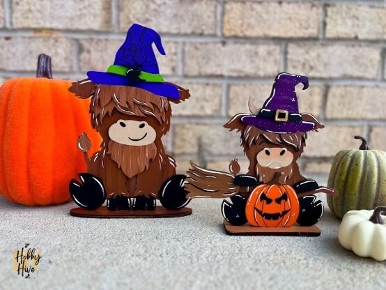 Halloween Highland Cow Desk Decor