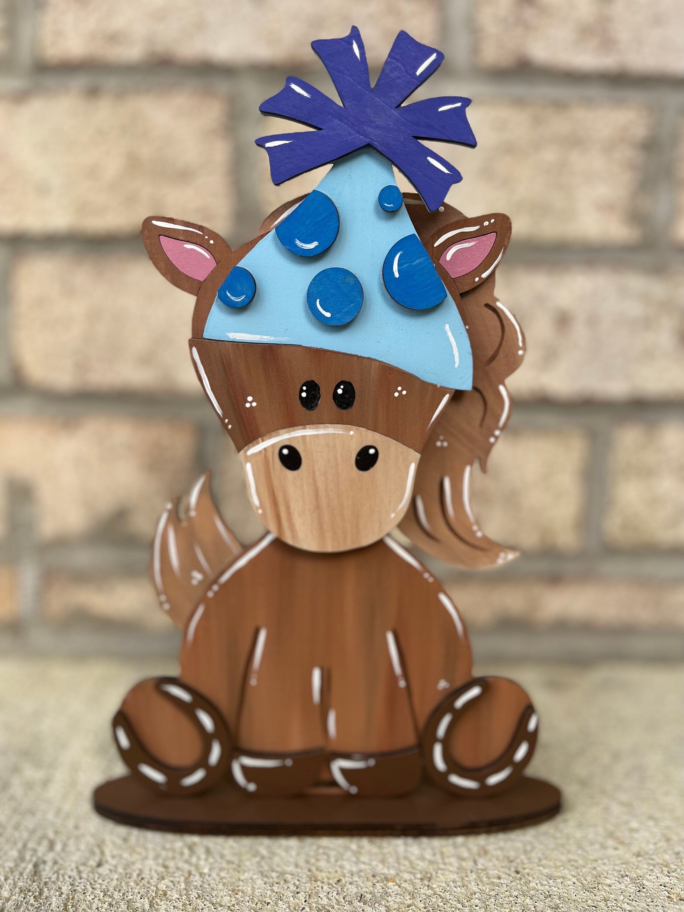 Horse Desk Buddy with Birthday Hat