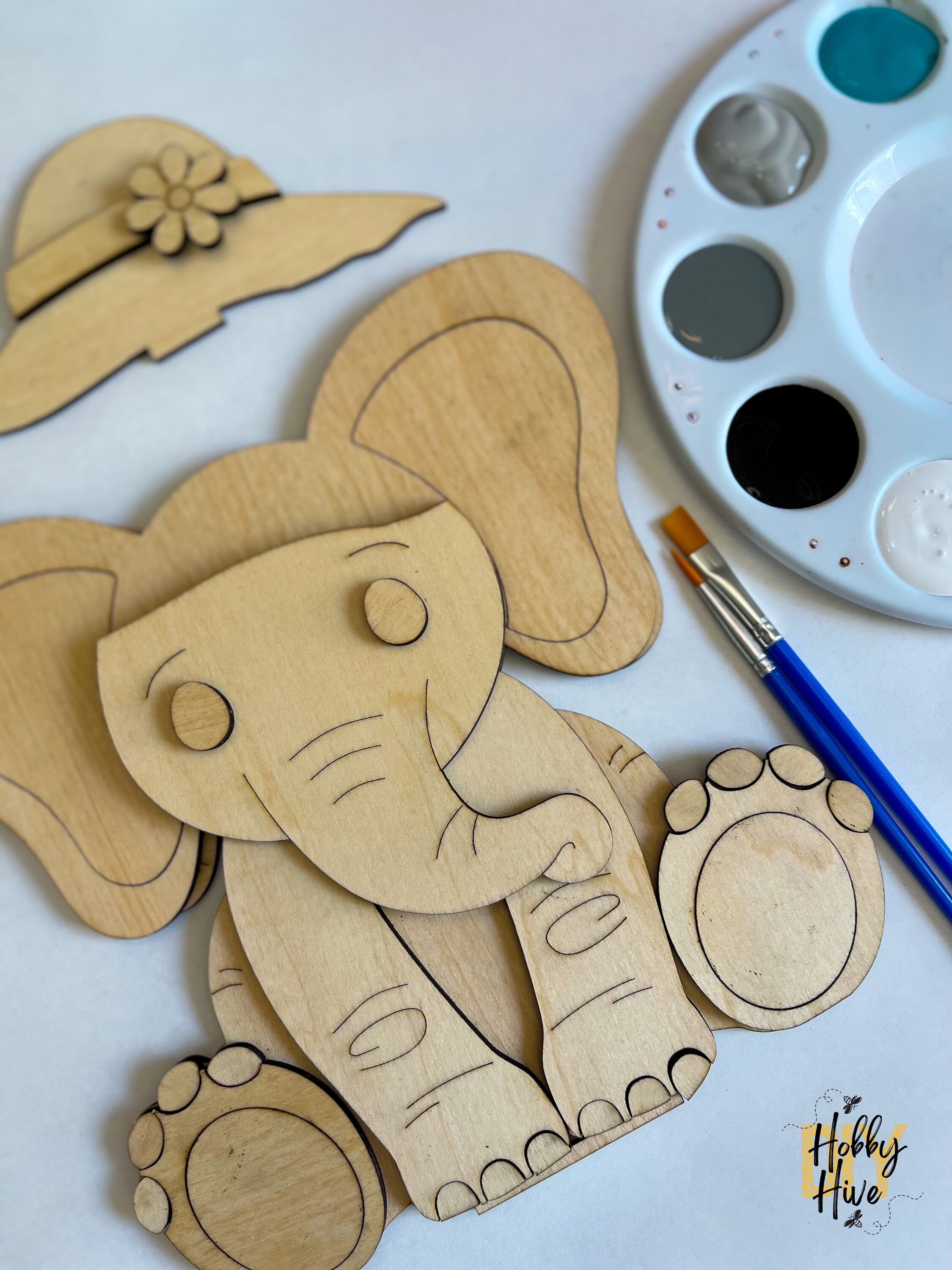 Paint Your Own Elephant Interchangeable Sign with Seasonal and Holiday Hats