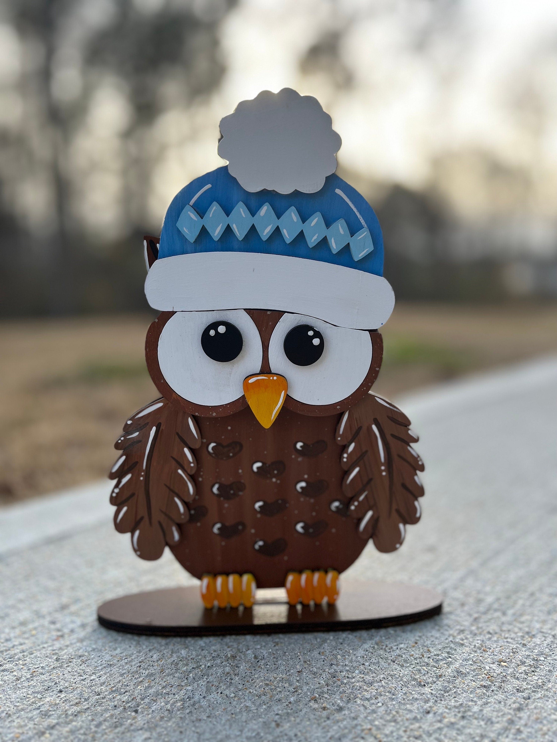 Barn Owl Interchangeable Sign with Holiday Hats