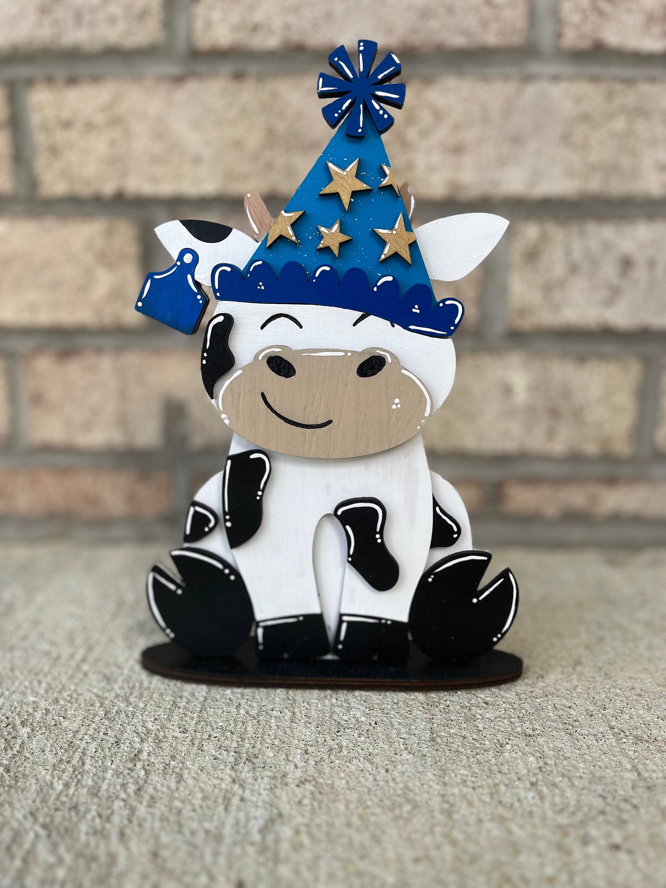 Highland Cow or Dairy Cow Desk Buddy with Birthday Hat