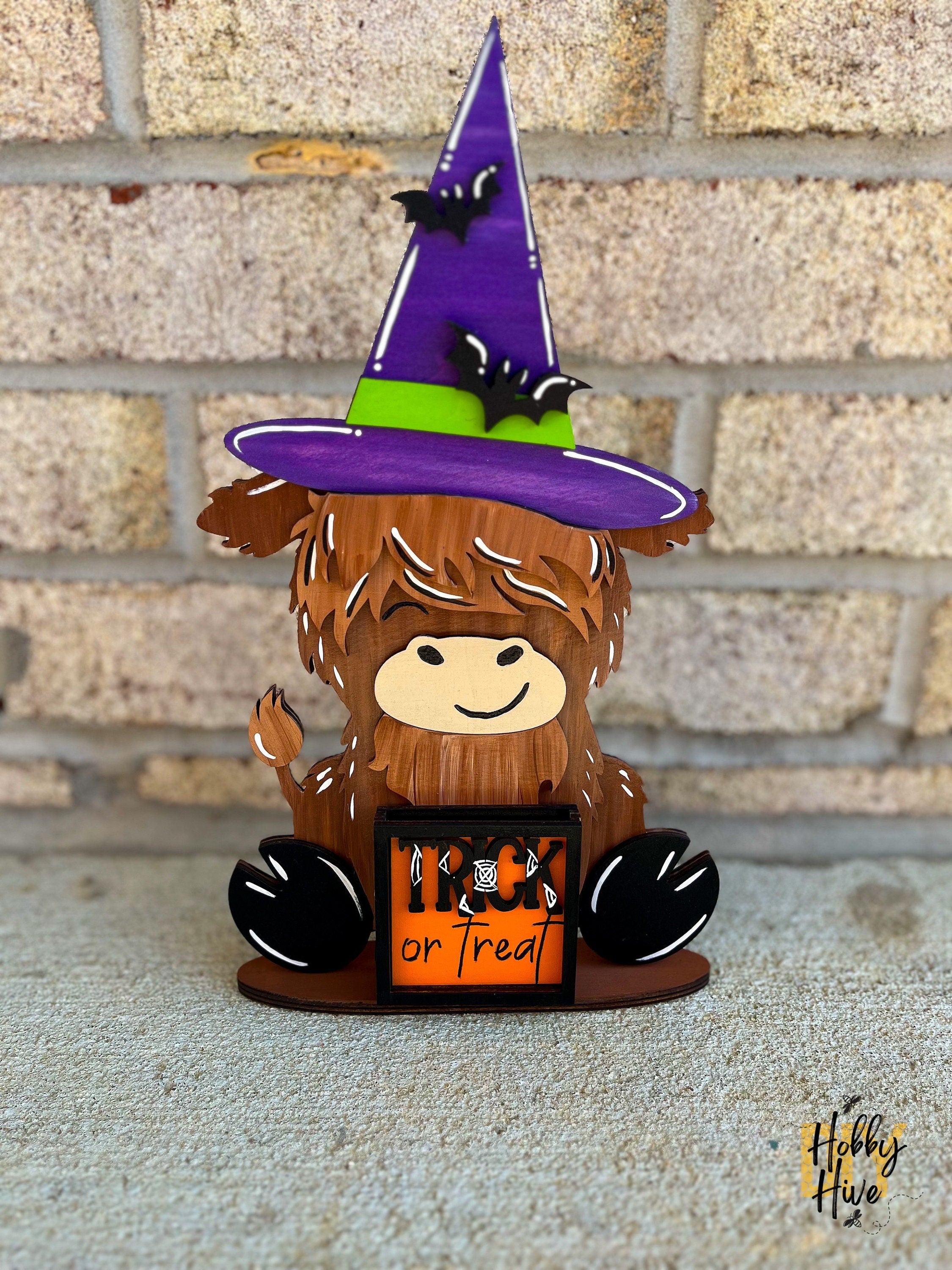 Hand Painted Highland Cow Desk Sign Bundle