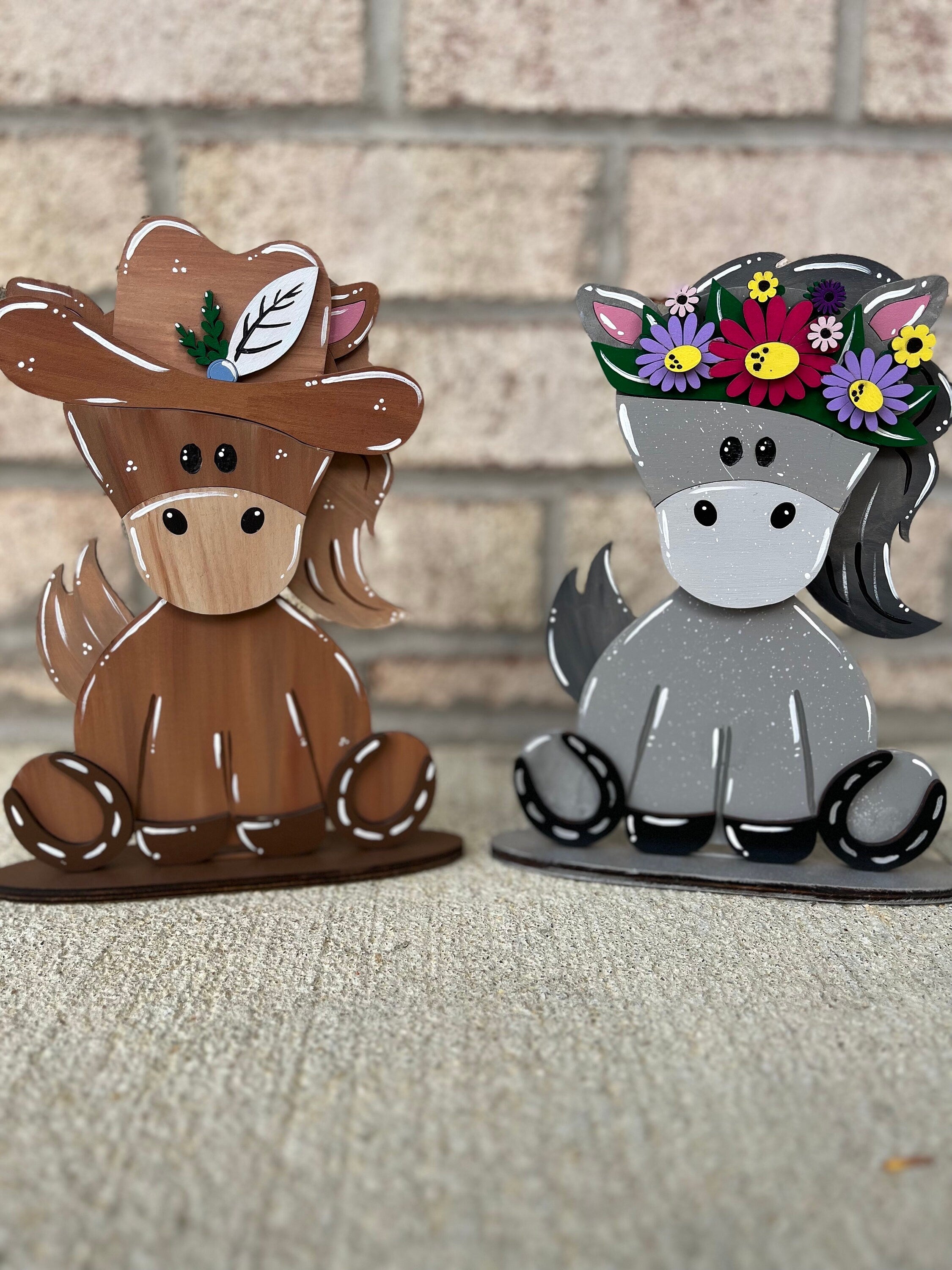 Horse Desk Buddy with Birthday Hat